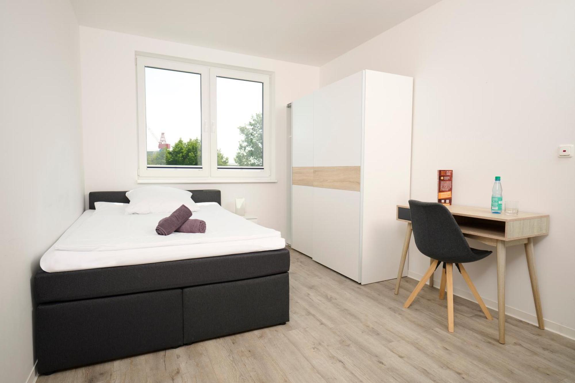 Shipyard Guesthouse Gaestehaus Fuer Geschaeftsreisende Und Monteure An Der Elsflether Werft Und Trainingcenter Heinemann Solutions Gmbh Eksteriør bilde